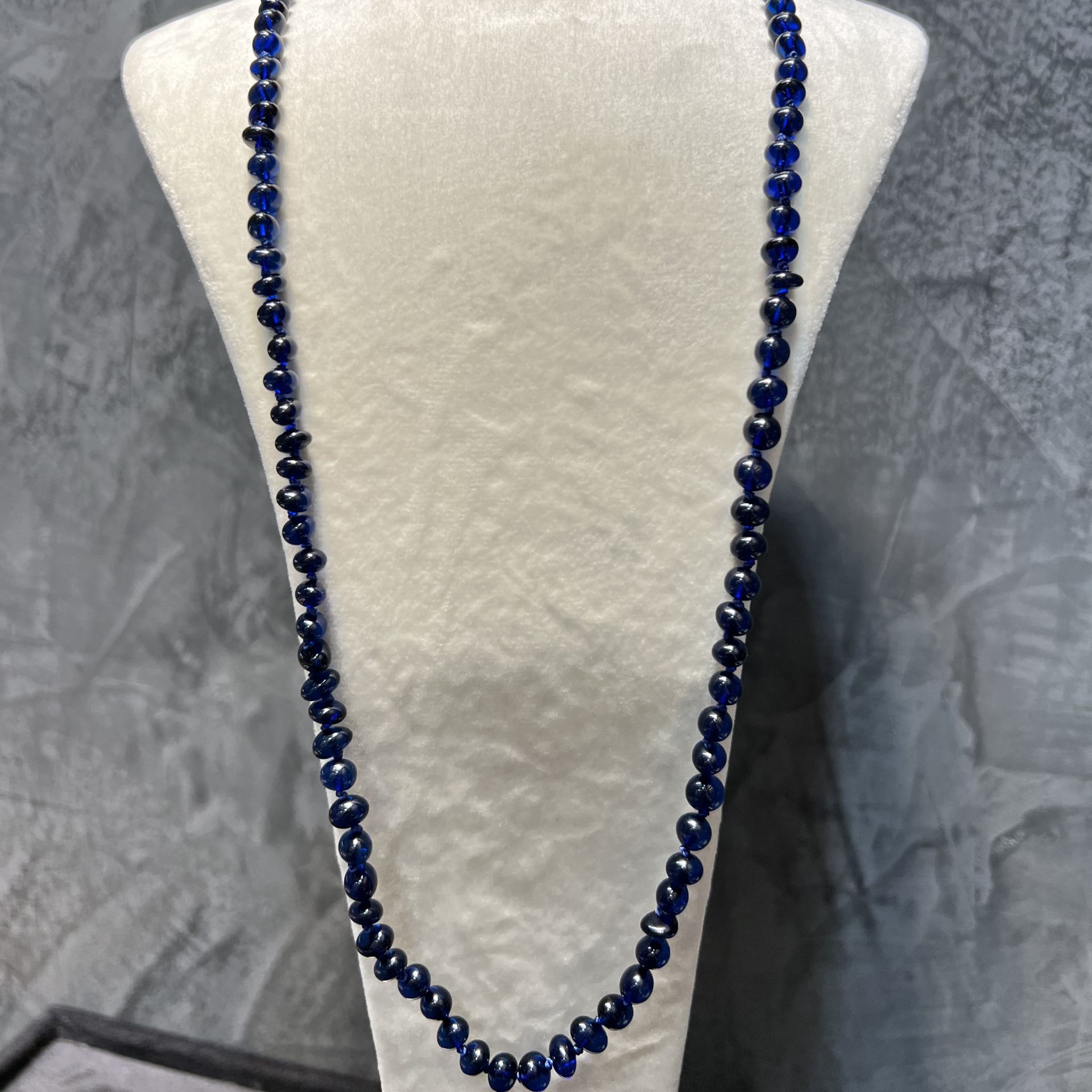 Mavi Serbest Kesim Damla Kehribar Kolye, 45 cm Genç, Yetişkin, Sertifikalı